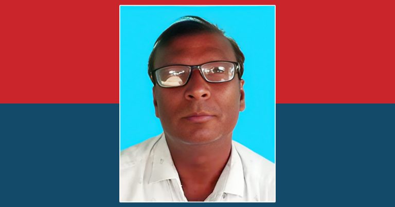 ৫২ বছর বয়সে এসএসসি পরীক্ষা দিচ্ছেন নাটোরের দুলু