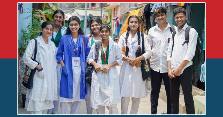 শিক্ষার আলোয় হরিজন সম্প্রদায়ের ছেলে-মেয়েরা