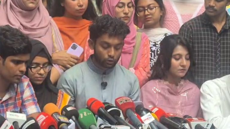 সাত কলেজের শিক্ষার্থীদের পাঁচ দাবি, ২৪ ঘণ্টার আল্টিমেটাম