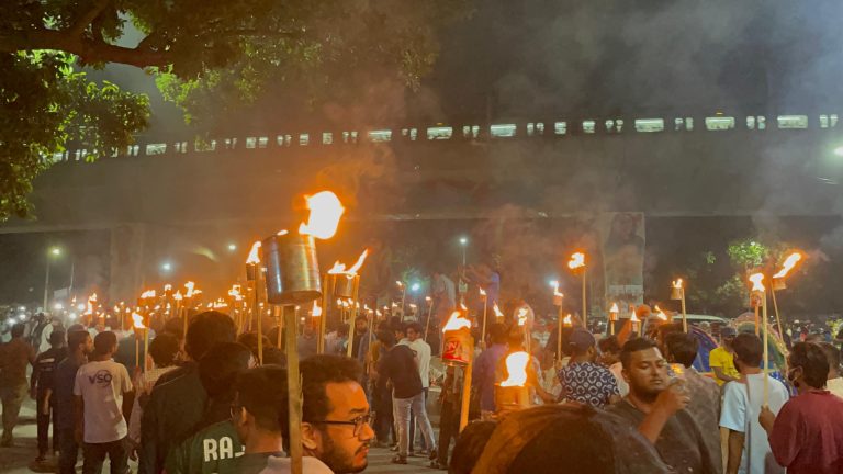 সাম্য হত্যার বিচার দাবিতে ঢাবি ছাত্রদলের মশাল মিছিল