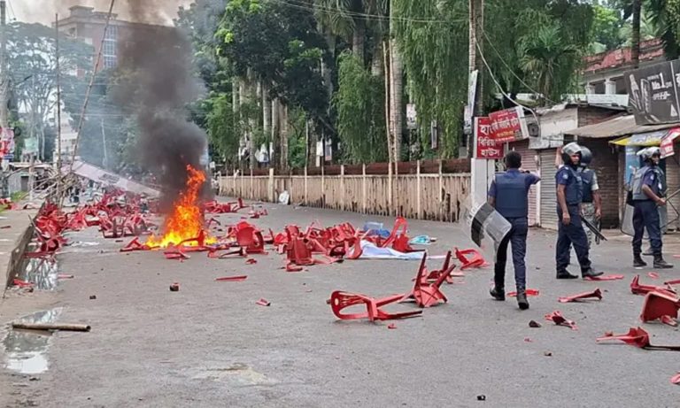 এনসিপির সমাবেশে হামলা, রণক্ষেত্র গোপালগঞ্জ