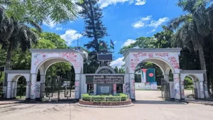 ইবিতে ৫ কেজি লোহা চুরি করে ভ্যানচালকের ঘাড়ে ৪ লাখ টাকার মামলা