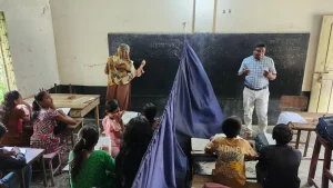 দৌলতপুরে প্রাথমিক শিক্ষার বেহাল দশা, একইকক্ষে চলছে দুই শ্রেণির পাঠদান